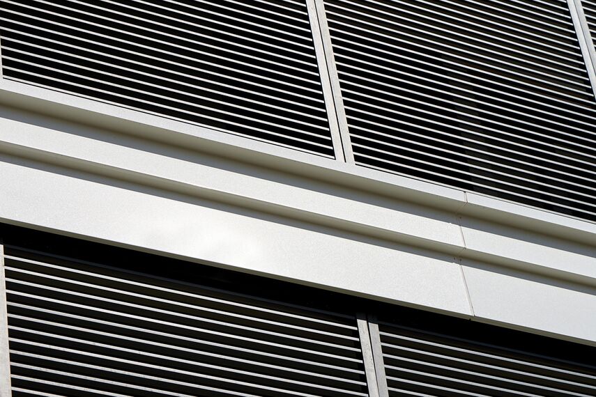 BriseSoleil 40 Stínicí technika, SlimPatio 68 Hliníkové posuvné systémy a CS 77 Hidden Vent Hliníková okna - Residental/Project Palazzo Arbà se nachází v Genoa, Itálie