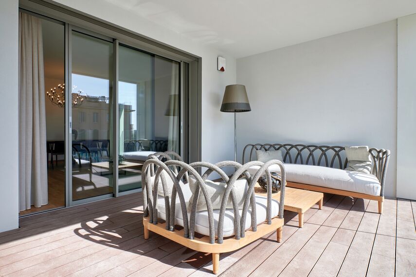 BriseSoleil 40 Stínicí technika, SlimPatio 68 Hliníkové posuvné systémy a CS 77 Hidden Vent Hliníková okna - Residental/Project Palazzo Arbà se nachází v Genoa, Itálie