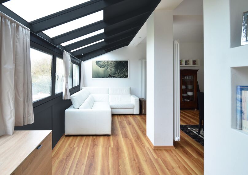 ConceptPatio 68 Hliníkové posuvné systémy, ConceptRoof 120 Zimní zahrady a ConceptSystem 77 Hliníková okna - Conservatory Veranda Formello se nachází v Formello, Itálie