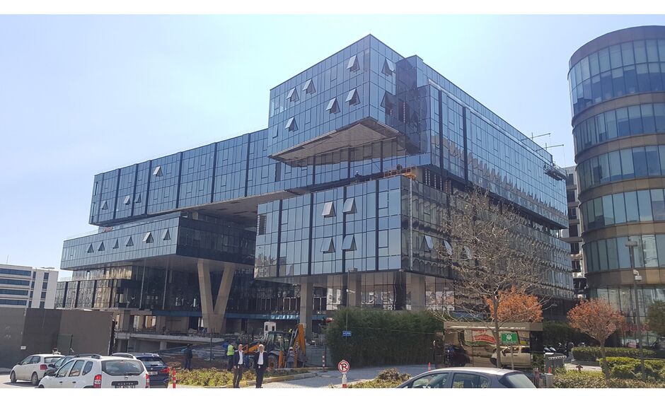 ConceptSystem 68 Hliníková okna a CW 50-SC Hliníkové fasády - Office building Volume Kurtköy se nachází v Istanbul, krocan