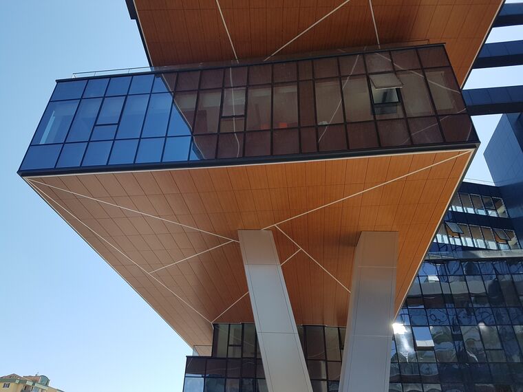 ConceptSystem 68 Hliníková okna a CW 50-SC Hliníkové fasády - Office building Volume Kurtköy se nachází v Istanbul, krocan