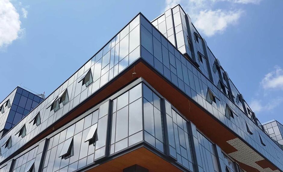 ConceptSystem 68 Hliníková okna a CW 50-SC Hliníkové fasády - Office building Volume Kurtköy se nachází v Istanbul, krocan
