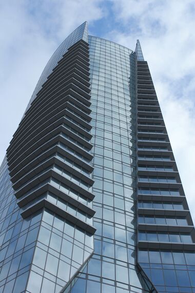 ConceptSystem 77 Hliníková okna a ConceptSystem 77 Hliníkové dveře - Office building Anatolium Marmara se nachází v Istanbul, krocan
