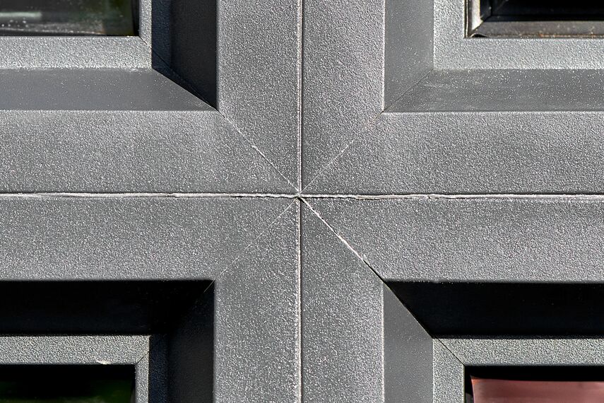 ConceptPatio 130 Hliníkové posuvné systémy, CS 86-HI (c) Zrušené systémy, SlimLine 38 Standard Hliníková okna a SlimLine 38 Classic Hliníková okna - Villa Villa Treviso se nachází v Treviso, Itálie