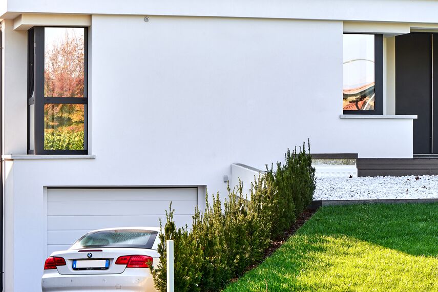 ConceptPatio 130 Hliníkové posuvné systémy, CS 86-HI (c) Zrušené systémy, SlimLine 38 Standard Hliníková okna a SlimLine 38 Classic Hliníková okna - Villa Villa Treviso se nachází v Treviso, Itálie