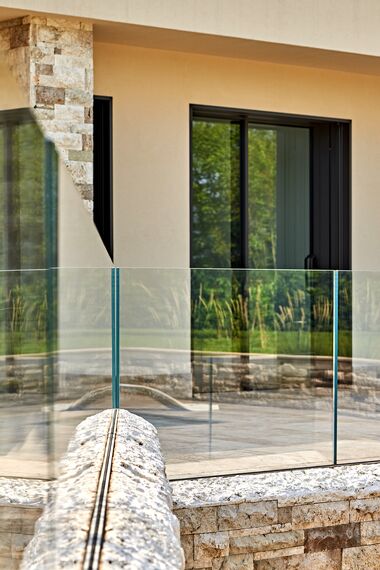HiFinity Hliníkové posuvné systémy - House Villa Hi-Finity Bergamo se nachází v Bergamo, Itálie
