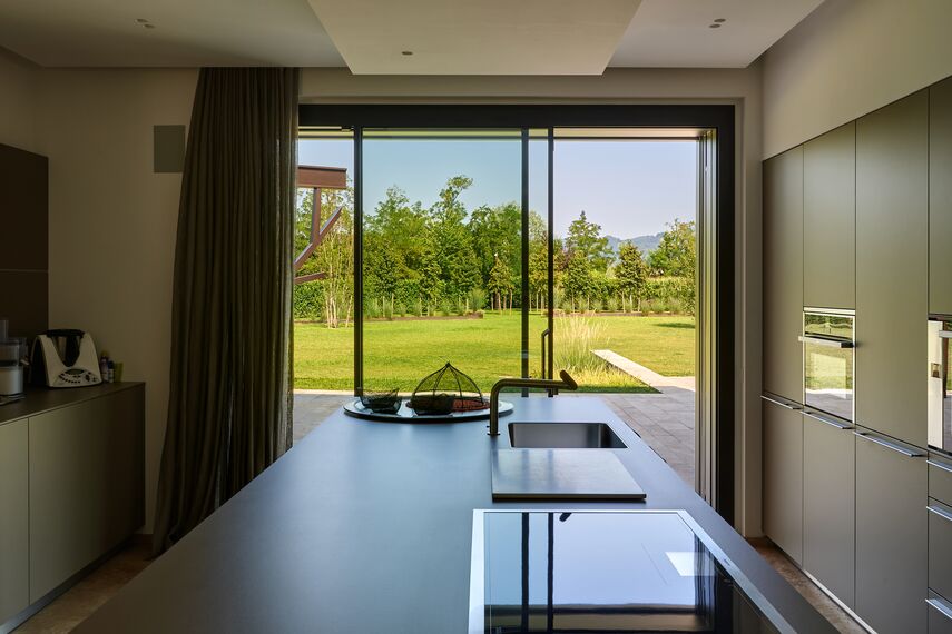 HiFinity Hliníkové posuvné systémy - House Villa Hi-Finity Bergamo se nachází v Bergamo, Itálie