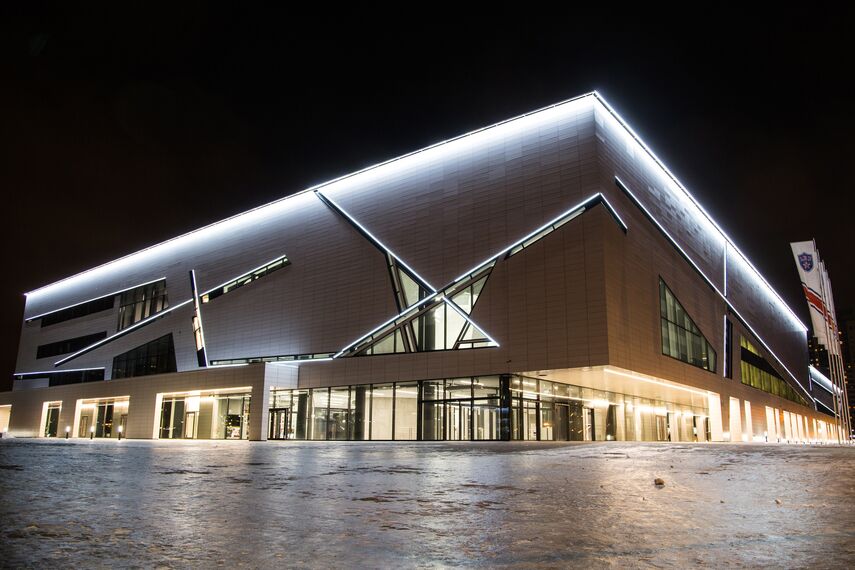 ConceptSystem 77 Hliníkové dveře a CW 50-SC Hliníkové fasády - Ice Station Ice Arena SKA se nachází v Moscow, Rusko