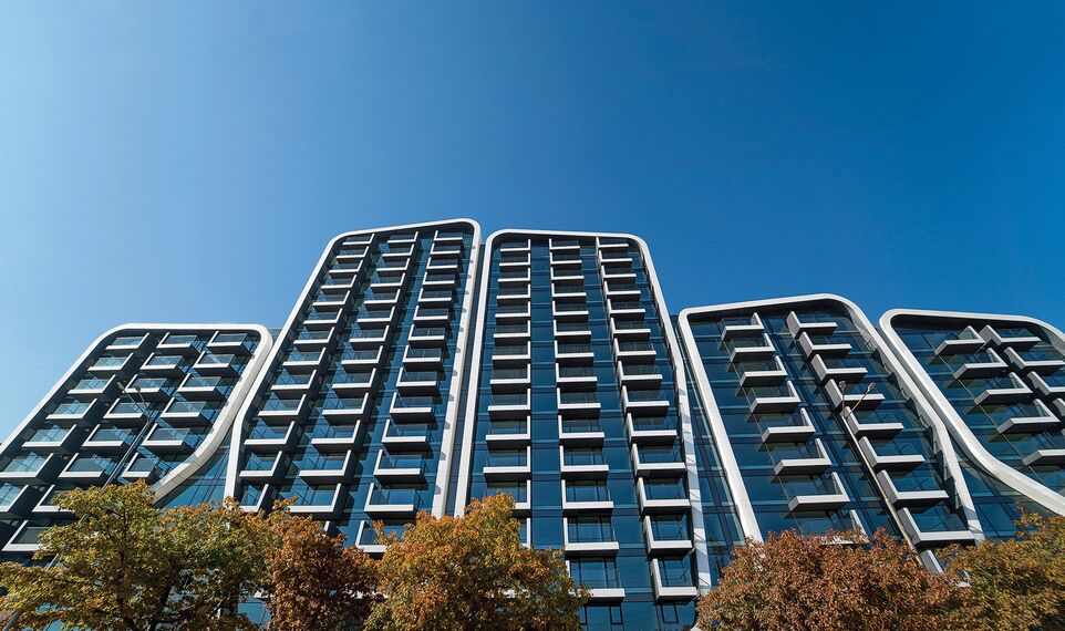 ConceptWall 50 Hliníkové fasády a ConceptSystem 77 Hliníková okna - Bytový komplex A3 Advanced Architecture Apartments se nachází v Sofia, Bulgarije