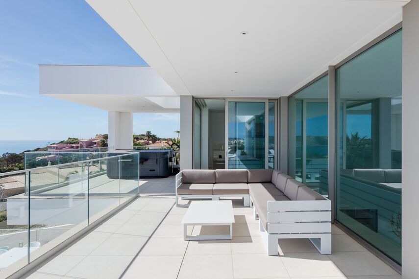 ConceptSystem 68 Hliníkové dveře - House Private House Porto D Maria se nachází v Lagos, Portugalsko