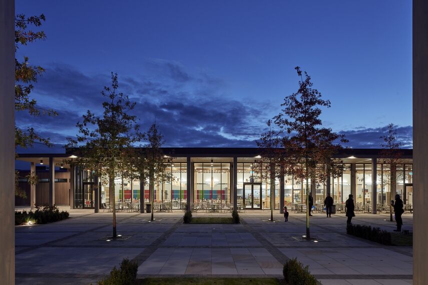 Entertainment National Memorial Arboretum se nachází v Burton upon Trent, Spojené království