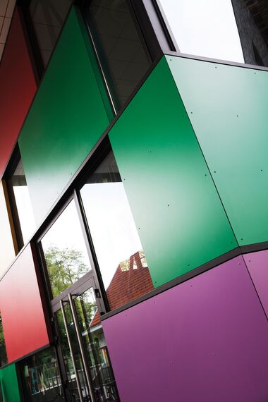 CS 86-HI (c) Zrušené systémy - School Elementary School 't Groen Drieske se nachází v Gent, België