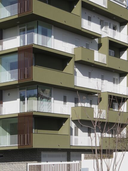 ConceptSystem 77 Hliníková okna, ThermoSystem 68 Hliníková okna a ConceptPatio 68 Hliníkové posuvné systémy - Bytový komplex La casa sull'olivo se nachází v Ragusa, Itálie