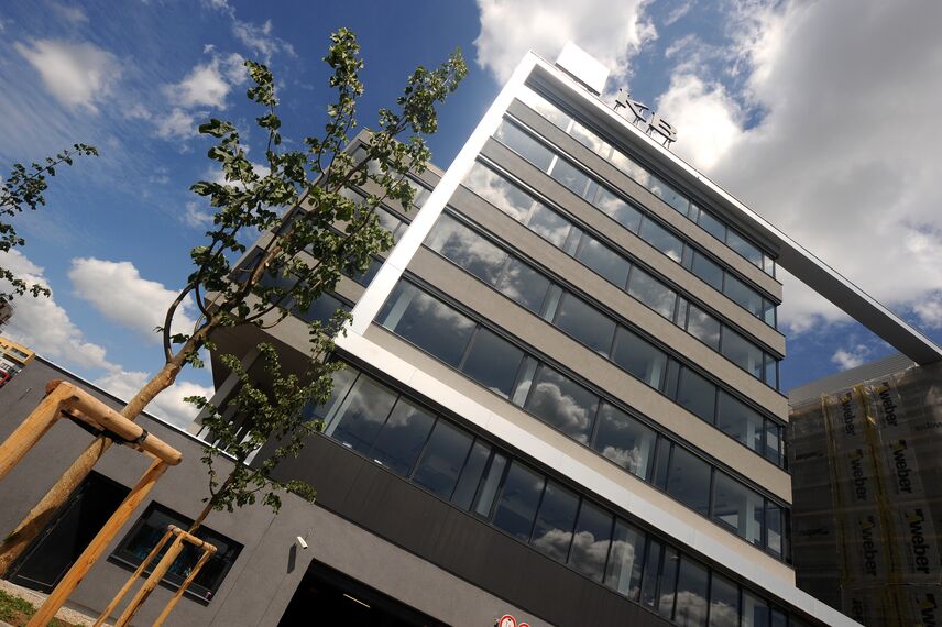 CS 86-HI (c) Zrušené systémy a ConceptWall 50 Hliníkové fasády - Západní město - City West - Office Building se nachází v Prague, Česká republika
