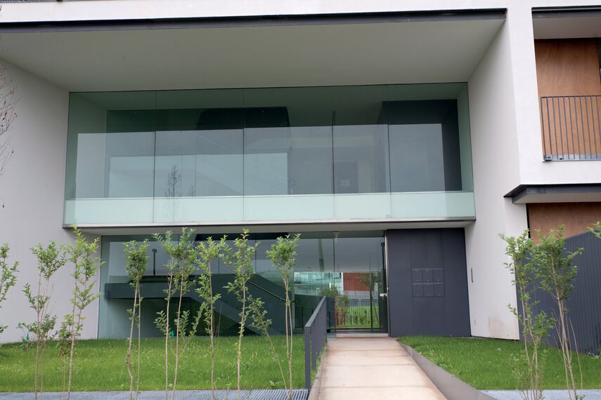 ConceptSystem 77 Hliníkové dveře - Office building Milanofiori 2000 se nachází v Milan, Itálie