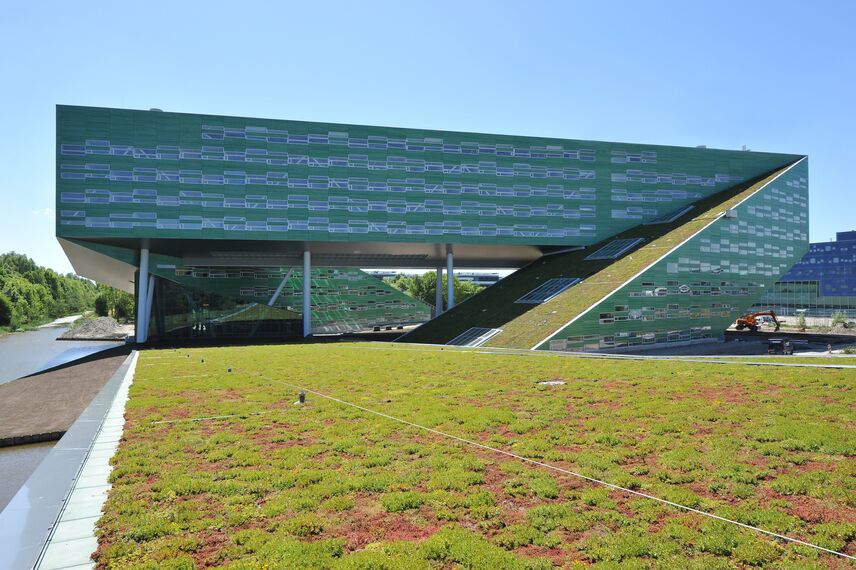ConceptWall 50 Hliníkové fasády, EcoSystem 50 Hliníková okna a EcoSystem 50 Hliníkové dveře - College/University Centre for Life Sciences se nachází v Groningen, Nizozemí