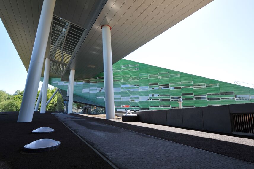 ConceptWall 50 Hliníkové fasády, EcoSystem 50 Hliníková okna a EcoSystem 50 Hliníkové dveře - College/University Centre for Life Sciences se nachází v Groningen, Nizozemí