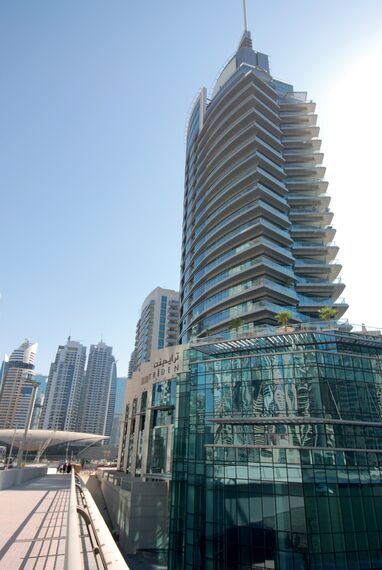ConceptWall 50 Hliníkové fasády - Bytový komplex Bayside Residence se nachází v Dubai, Spojené arabské emiráty