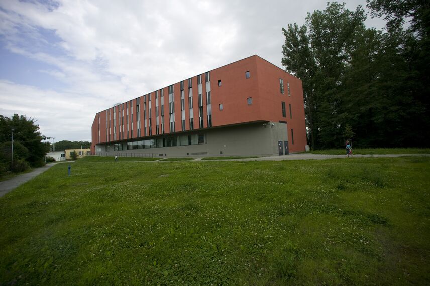 ConceptWall 50 Hliníkové fasády - Office building Úřad práce Frýdek-Místek se nachází v Frydek-Mistek, Česká republika