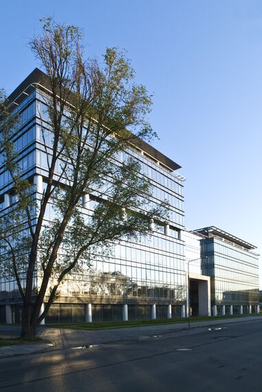 ConceptWall 50 Hliníkové fasády - Business center Marynarska Business Park se nachází v Warsaw, Polsko