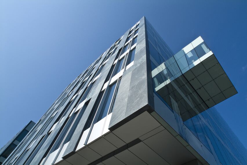ConceptWall 50 Hliníkové fasády - Office building Harmony Office Center se nachází v Warsaw, Polsko