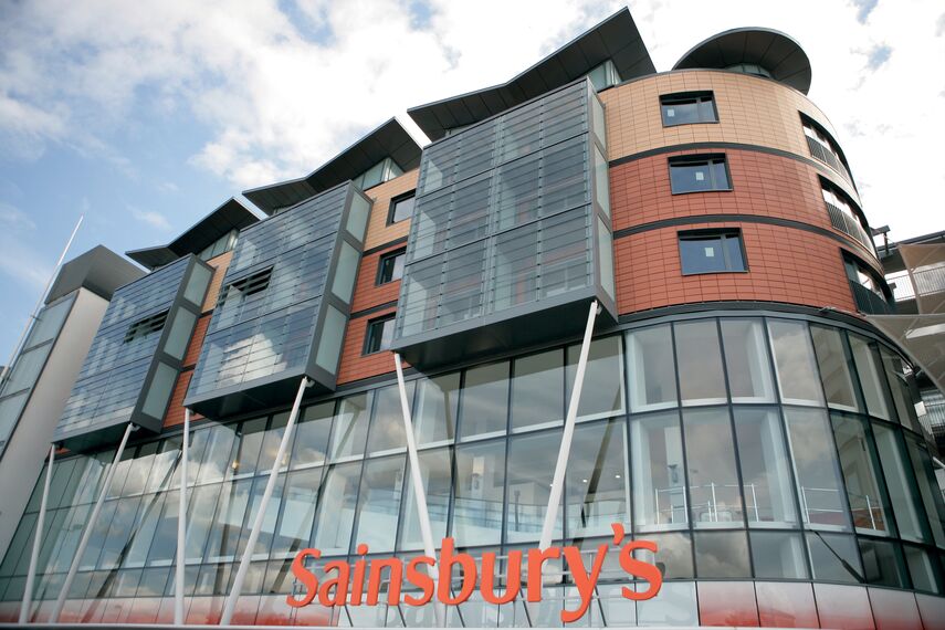 ConceptWall 50 Hliníkové fasády - Bytový komplex Sainsbury's Maidenhead se nachází v Maidenhead, Spojené království