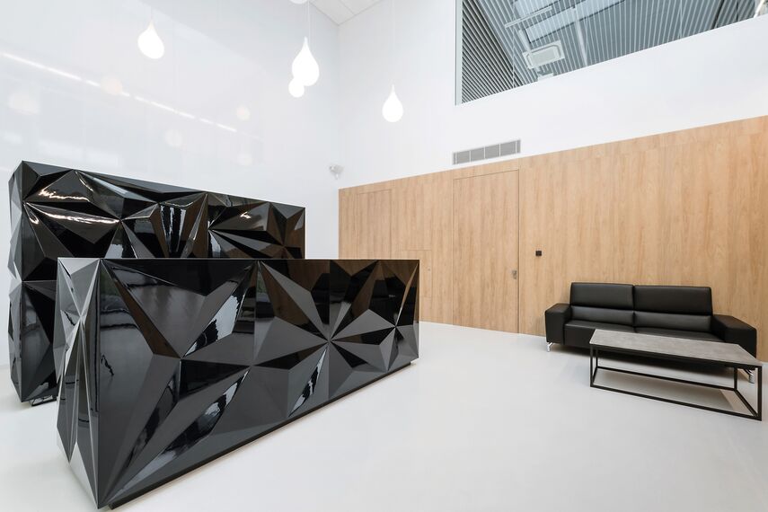 ConceptSystem 59Pa Hliníková okna a CW 50-HI Hliníkové fasády - Pivexin Technology Headquarter se nachází v Babice, Polsko