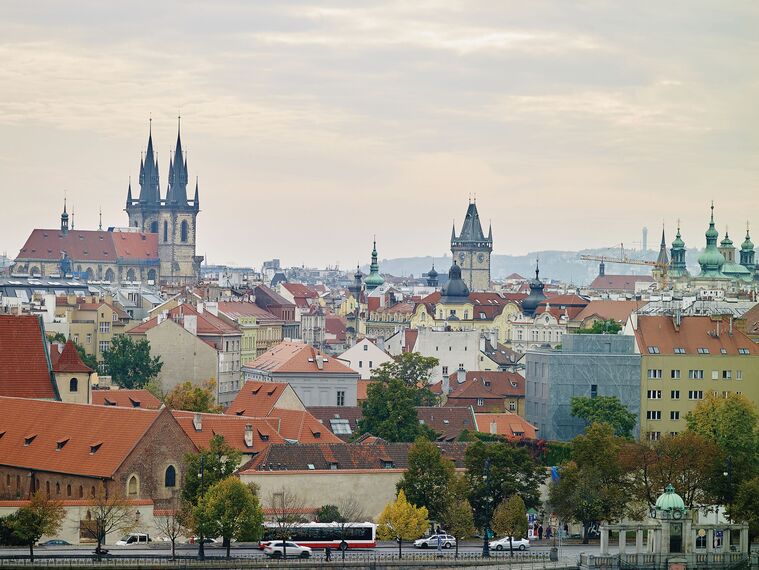 HiFinity Hliníkové posuvné systémy - Bytový komplex Old town court Prague (Obecní Dvůr) se nachází v Prague, Česká republika