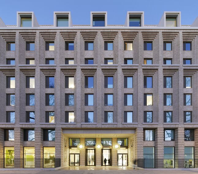 CS 38-SL Zrušené systémy - Bytový komplex Cartwright Gardens se nachází v London, Spojené království