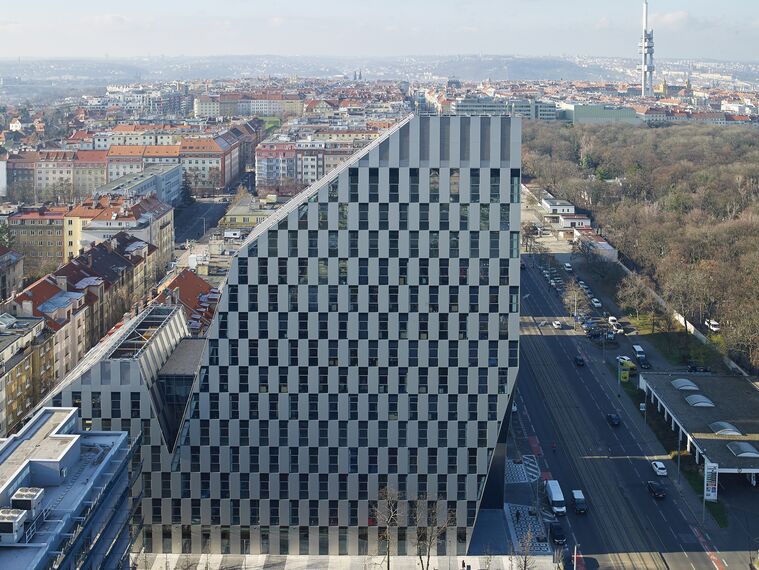 CW 86 Standard Hliníkové fasády a CW 86-EF Hliníkové fasády - Office building Crystal se nachází v Prague, Česká republika