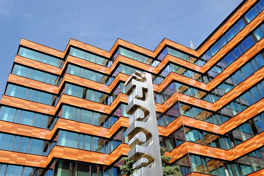 CS 86-HI (c) Zrušené systémy a ConceptWall 50 Hliníkové fasády - Office building Sudop Office Building se nachází v Prague, Česká republika