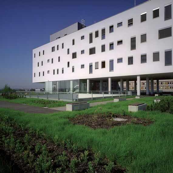ConceptWall 50 Hliníkové fasády - Plzeň University Hospital se nachází v Pilsen, Česká republika