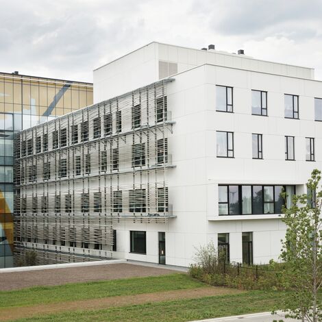 ConceptSystem 77 Hliníková okna, BriseSoleil 100 Stínicí technika a CS 77 Fire Proof Hliníková okna - AZ Sint Maarten se nachází v Mechelen, België