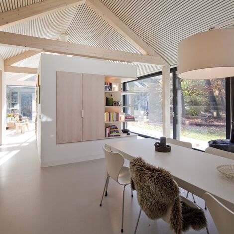 ConceptPatio 130 Hliníkové posuvné systémy, ConceptSystem 77 Hliníková okna a ConceptWall 50 Hliníkové fasády - House The Brouwhuis se nachází v Oisterwijk, Nizozemí