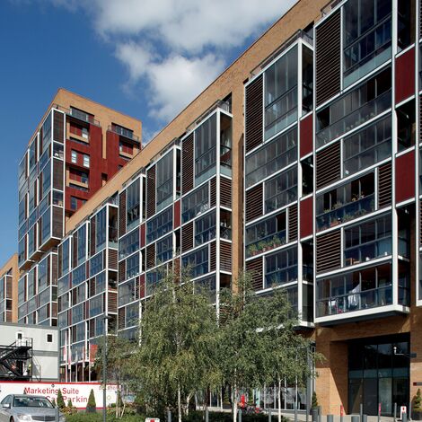 ConceptWall 50 Hliníkové fasády a CS 86-HI (c) Zrušené systémy - Dalston Lane se nachází v London, Spojené království