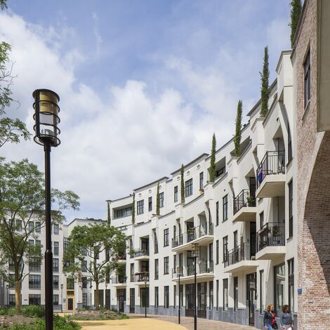 SlimLine 38 Hliníková okna a ConceptWall 50 Hliníkové fasády - Maankwartier se nachází v Heerlen, Nizozemí