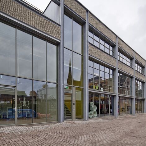 ConceptSystem 68 Hliníková okna a CS 38-SL Zrušené systémy - Business center De Plint se nachází v Tilburg, Nizozemí