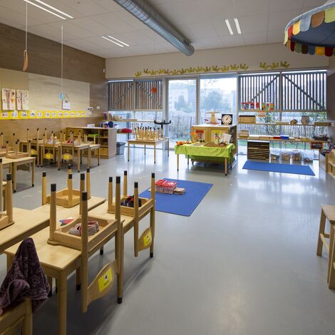 SlimLine 38 Hliníková okna - Boarding school Children's Campus Zuidas se nachází v Amsterdam, Nizozemí