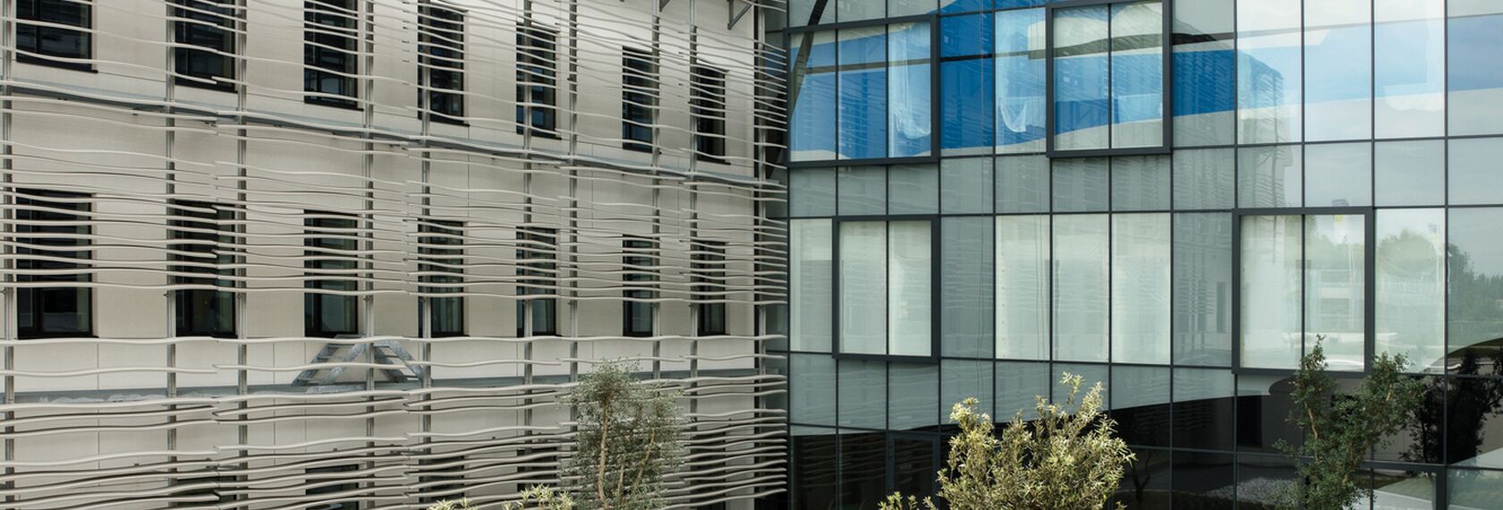ConceptSystem 77 Hliníková okna, BriseSoleil 100 Stínicí technika a CS 77 Fire Proof Hliníková okna - AZ Sint Maarten se nachází v Mechelen, België