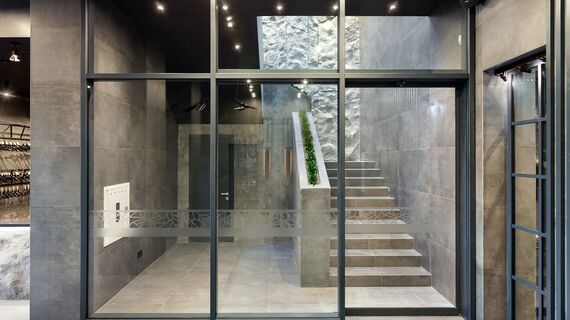 ConceptSystem 77 Hliníková okna a CW 50-HI Hliníkové fasády - Park Art of Rest se nachází v Lviv, Ukrajina