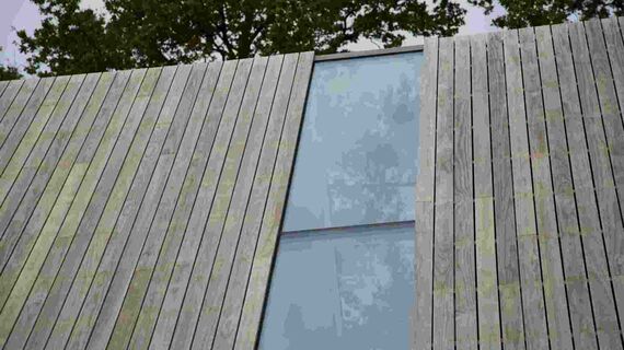 CS 86-HI (c) Zrušené systémy, ConceptWall 50 Hliníkové fasády a HiFinity Hliníkové posuvné systémy - Villa Forest villa Voorschoten se nachází v Voorschoten, Nizozemí