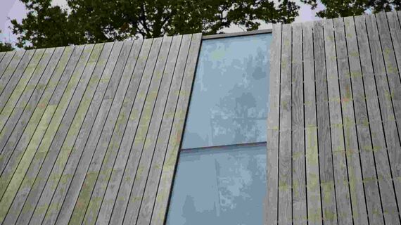 CS 86-HI (c) Zrušené systémy, ConceptWall 50 Hliníkové fasády a HiFinity Hliníkové posuvné systémy - Villa Forest villa Voorschoten se nachází v Voorschoten, Nizozemí